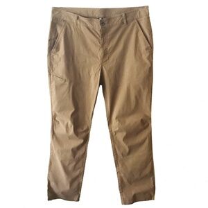 MOUNTAIN HARDWARE CARGO PANTS SIZE 38/32